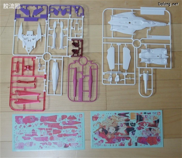 万代超时空要塞系列拼装模型 1比100不可变形 VF-25 雪露痛机 - 图片